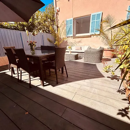 Grand 3 6 Personnes, Terrasse Privée A 300m De La Apartamento Sainte-Maxime