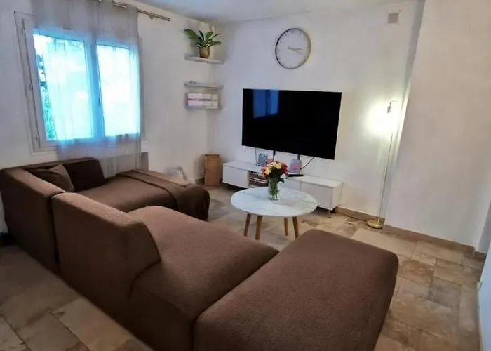 Grand 3 6 Personnes, Terrasse Privée A 300m De La Apartamento Sainte-Maxime