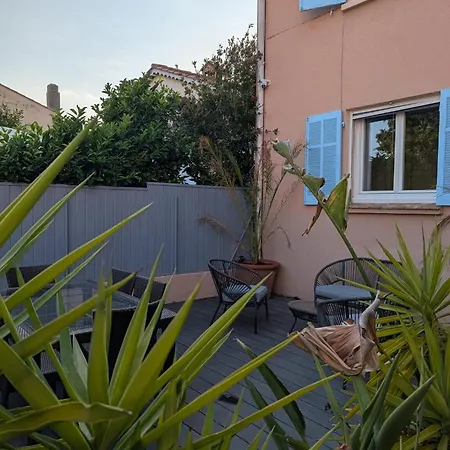 Grand 3 6 Personnes, Terrasse Privee A 300m De La Apartment *